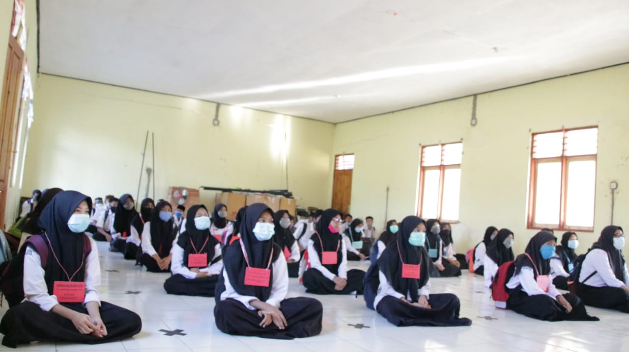 MPLS 2020/2021 Hari Pertama